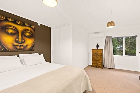 Photo of property in 12 Lowell Place, Massey, Auckland, 0614