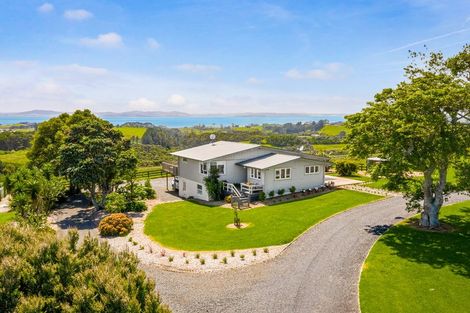 Photo of property in 79 Fuller Road, South Head, Helensville, 0874