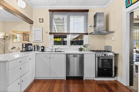 Photo of property in 28a George Street, Hospital Hill, Napier, 4110