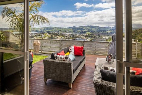 Photo of property in 7 Ships Cove, Whitby, Porirua, 5024