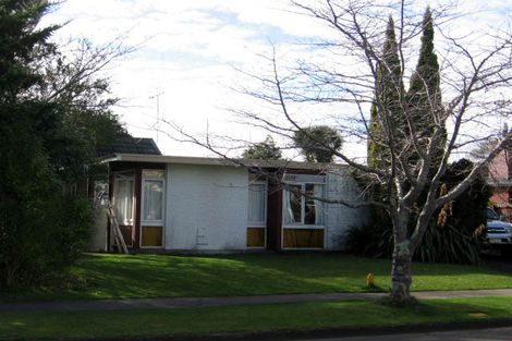 Photo of property in 11 Rakino Place, Awapuni, Palmerston North, 4412