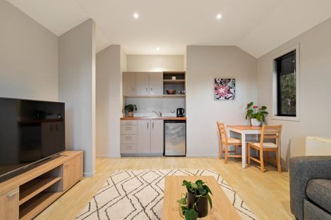 Photo of property in 32 Sarahs Hill, Hahei, Whitianga, 3591