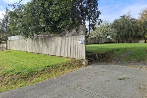 Photo of property in 3 Cambridge Road, Riverhead, 0820