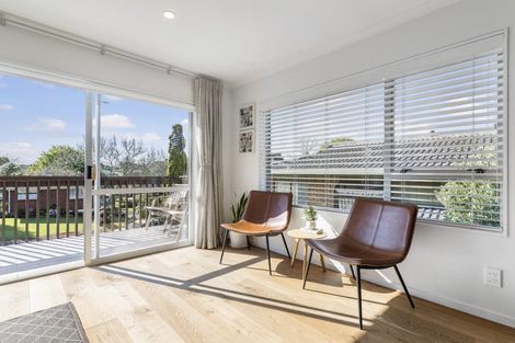 Photo of property in 2/25 Ciprian Place, Henderson, Auckland, 0612