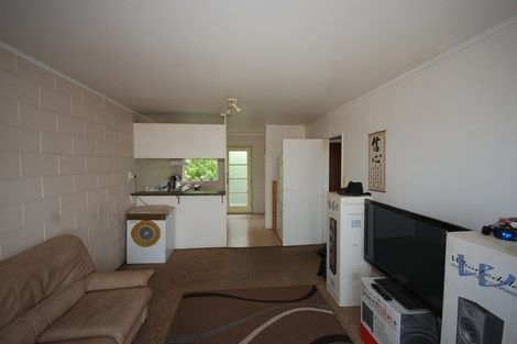 Photo of property in 19a/8 Verbena Road, Birkdale, Auckland, 0626