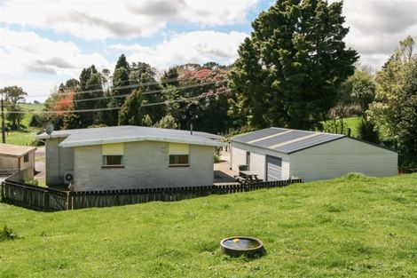Photo of property in 46 Tarata Road, Inglewood, 4387