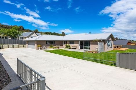 Photo of property in 3 Heasley Lane, Mosgiel, 9092