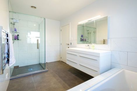 Photo of property in 11 Kaituna Place, Te Awa, Napier, 4110