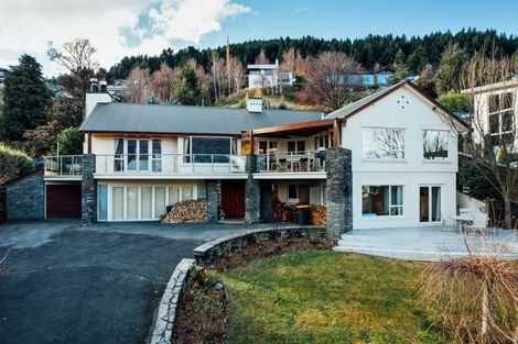 Photo of property in 15 Kent Street, Queenstown, 9300