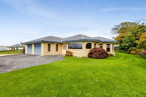 Photo of property in 79 Broadway, Stratford, 4332