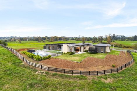 Photo of property in 2/48 Livingstone Road, Ngahinapouri, Hamilton, 3290
