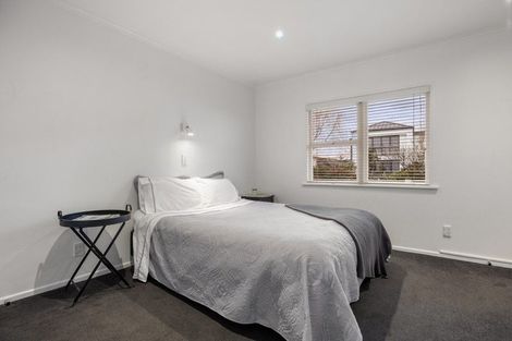 Photo of property in 84 Marine Parade, Mellons Bay, Auckland, 2014