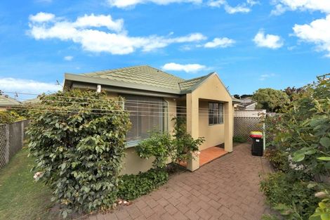 Photo of property in 9/90 Hawke Street, New Brighton, Christchurch, 8083
