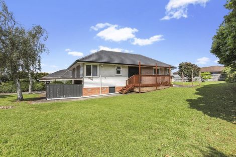 Photo of property in 25 Essex Street, Te Atatu South, Auckland, 0610