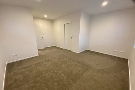 Photo of property in 61u5 Black Rock Road, Newlands, Wellington, 6037