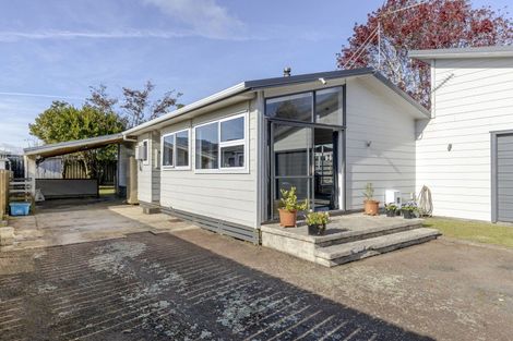 Photo of property in 5 Tainui Terrace, Inglewood, 4330
