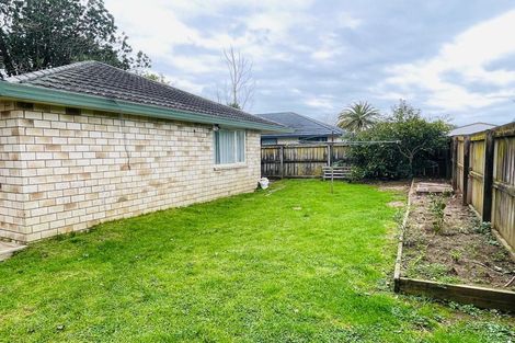 Photo of property in 53 Kayes Road, Pukekohe, 2120