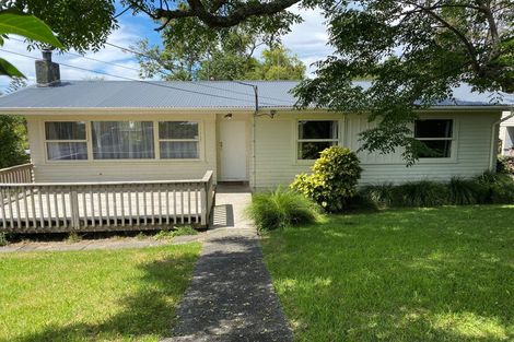 Photo of property in 2/284 Wairau Road, Glenfield, Auckland, 0629