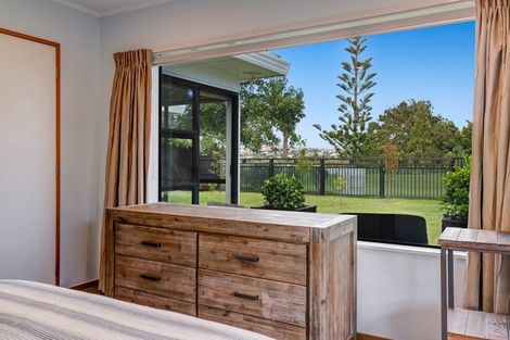 Photo of property in 75 Maygrove Drive, Orewa, 0931
