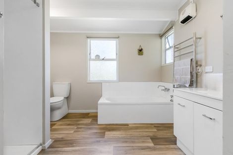 Photo of property in 7 Park Place, Richmond Heights, Taupo, 3330