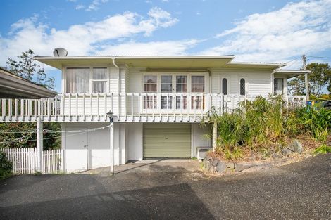 Photo of property in 13 Kennedy Avenue, Forrest Hill, Auckland, 0620