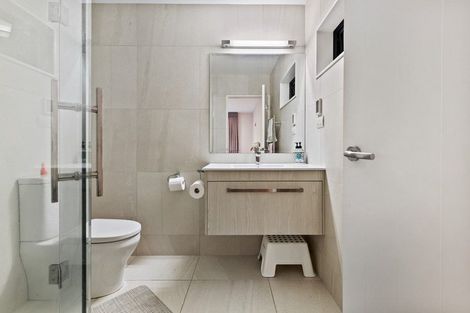 Photo of property in 26a Bernleigh Terrace, West Harbour, Auckland, 0618