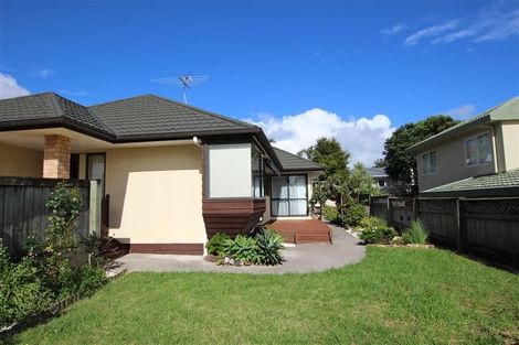 Photo of property in 12 Beatrice Avenue, Hillcrest, Auckland, 0627