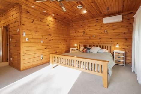 Photo of property in 72 Western Valley Road, Little River, 7591