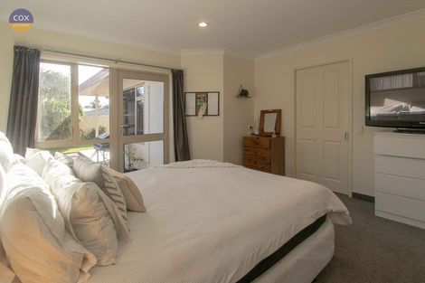 Photo of property in 52 Neeve Road, Taradale, Napier, 4112