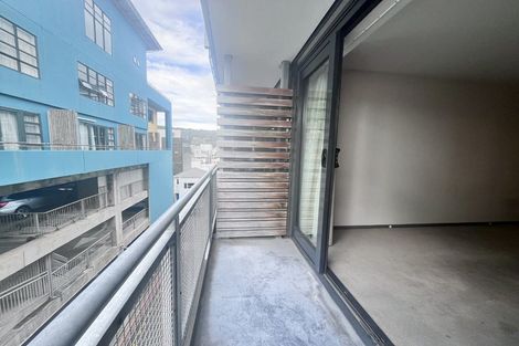 Photo of property in Dual Apartments, 401/142u Vivian Street, Te Aro, Wellington, 6011