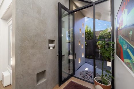 Photo of property in 93 Rugby Street, Merivale, Christchurch, 8014