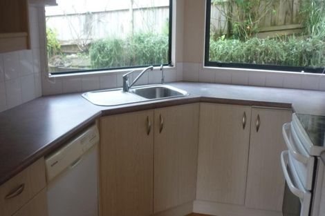 Photo of property in 20a Pohutukawa Avenue, Red Beach, 0932