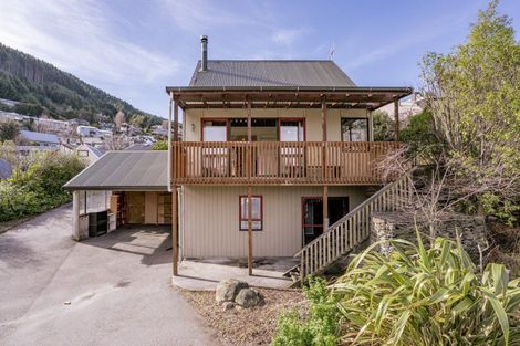 Photo of property in 218 Fernhill Road, Sunshine Bay, Queenstown, 9300