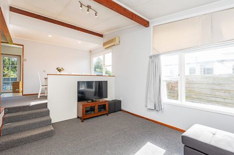 Photo of property in 88 Apollo Parade, Milson, Palmerston North, 4414