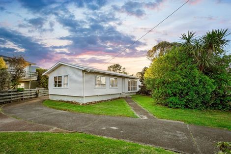 Photo of property in 14 Ascot Avenue, Henderson, Auckland, 0610