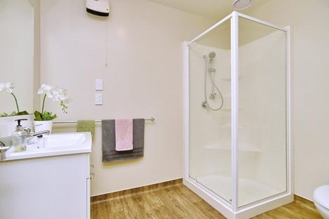 Photo of property in 18d Defoe Place, Waltham, Christchurch, 8023