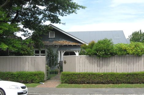 Photo of property in 2/116 Weston Road, St Albans, Christchurch, 8052