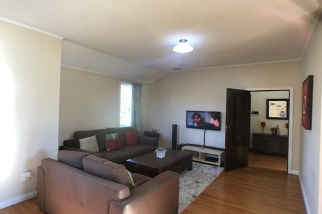 Photo of property in 379a West Coast Road, Glen Eden, Auckland, 0602