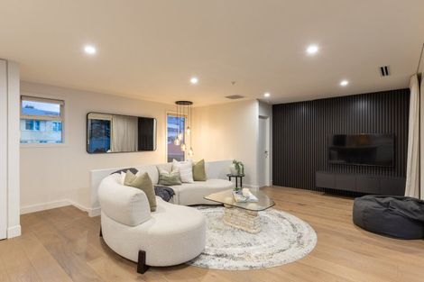 Photo of property in 14/120 Saint Aubyn Street, New Plymouth, 4310