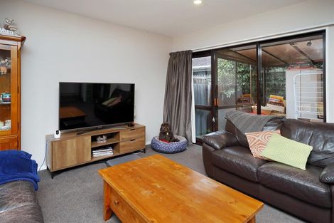 Photo of property in 10 Wadeley Road, Ilam, Christchurch, 8041
