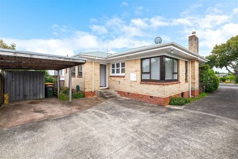 Photo of property in 1/35 Mcintyre Road, Mangere Bridge, Auckland, 2022