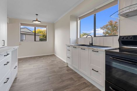 Photo of property in 65a Pohutukawa Drive, Owhata, Rotorua, 3010