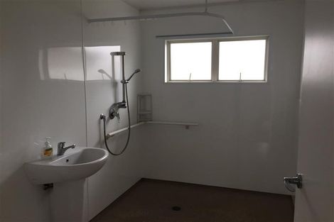 Photo of property in 48 Strid Road, Te Atatu South, Auckland, 0610