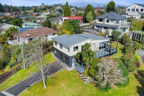 Photo of property in 9 Cabot Place, Frankleigh Park, New Plymouth, 4310