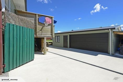 Photo of property in 56 Boundary Road, Clover Park, Auckland, 2019