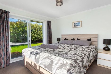 Photo of property in 484 Mairehau Road, Parklands, Christchurch, 8083