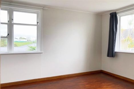 Photo of property in 81 Woodglen Road, Glen Eden, Auckland, 0602
