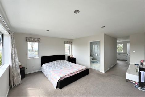 Photo of property in 27 Mantra Road, Massey, Auckland, 0614