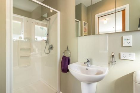 Photo of property in 424 Memorial Avenue, Burnside, Christchurch, 8053