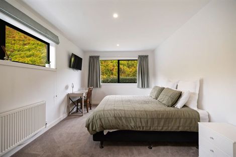 Photo of property in 18 Norfolk Street, Arrowtown, 9302